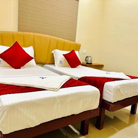 Sunlight Residency Hotel Chennai Exterior photo