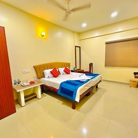 Sunlight Residency Hotel Chennai Exterior photo