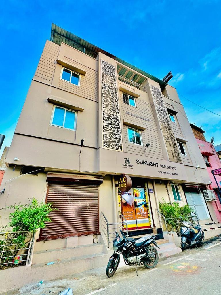 Sunlight Residency Hotel Chennai Exterior photo